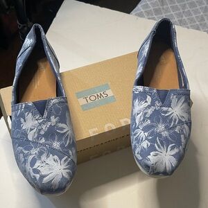 TOMS Blue Canvas Slip-Ons with White Floral Print